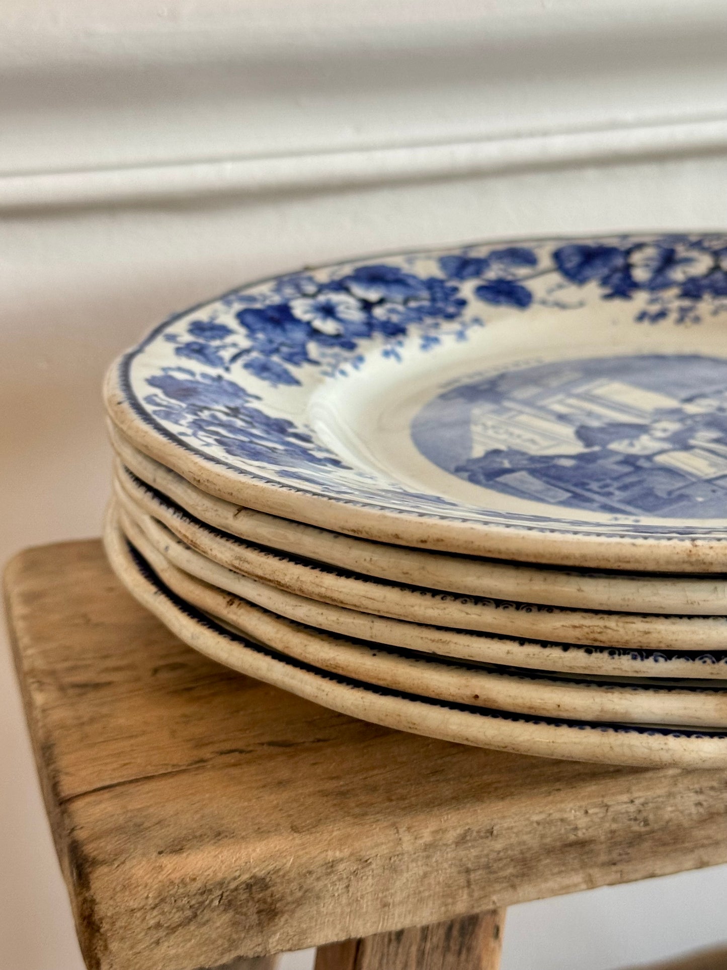 6 assiettes « parlantes » Creil Montereau. Série : Les boissons.