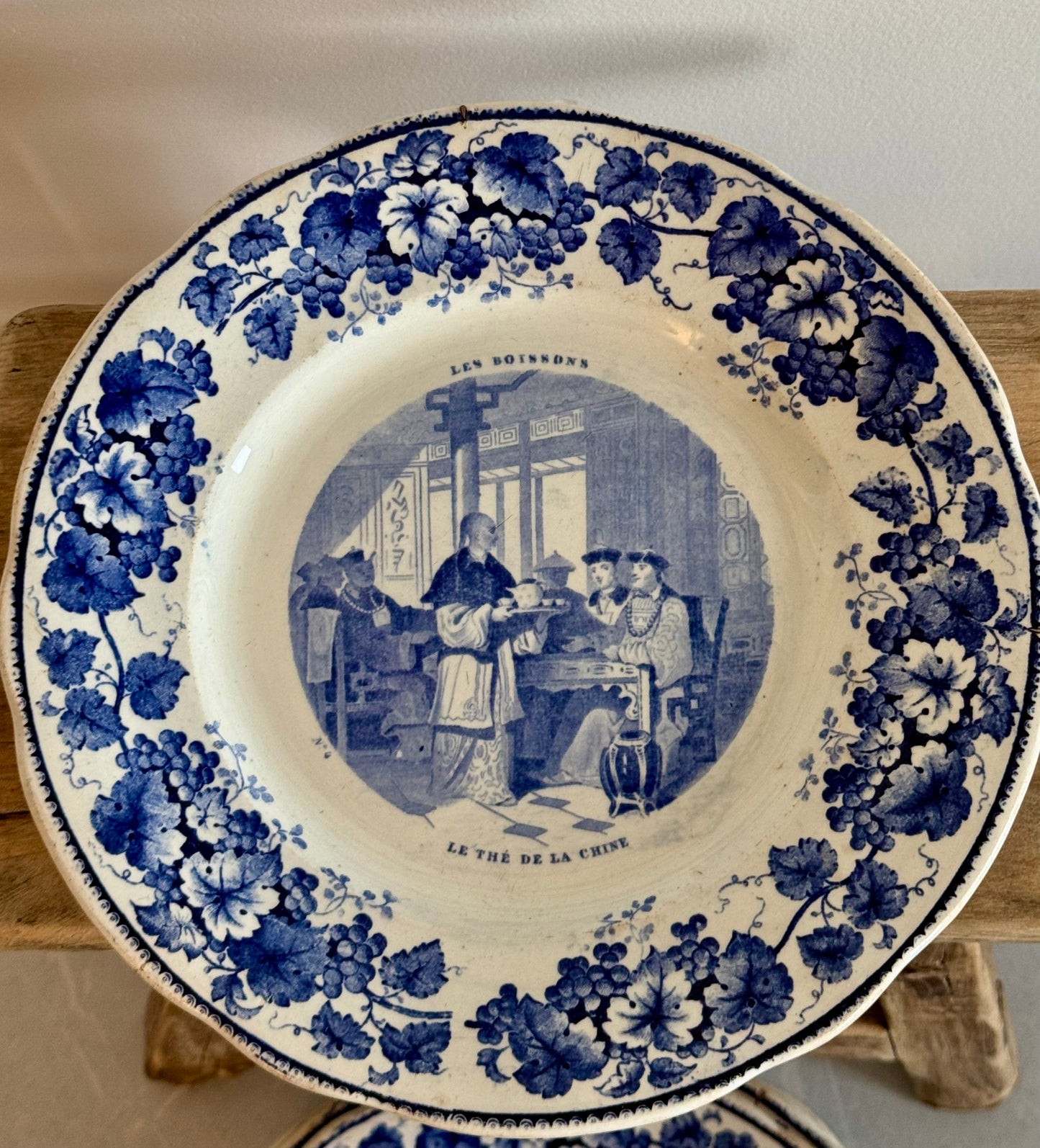 6 assiettes « parlantes » Creil Montereau. Série : Les boissons.