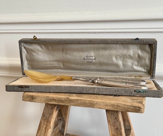 Couverts à salade en métal argenté fourré