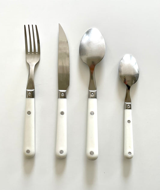 24-piece bistro style cutlery set.
