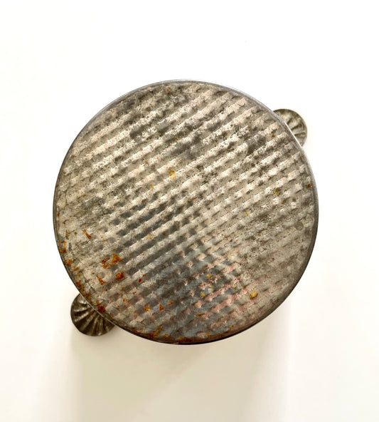 Ancien moule à charlotte