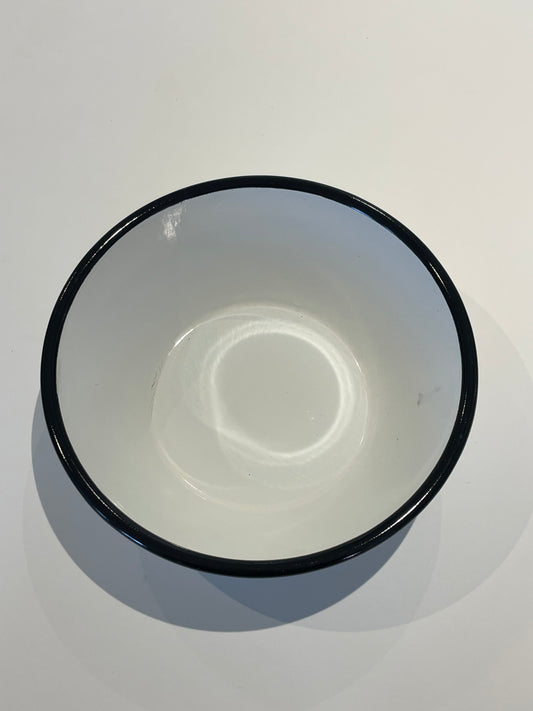 Petit saladier en métal émaillé