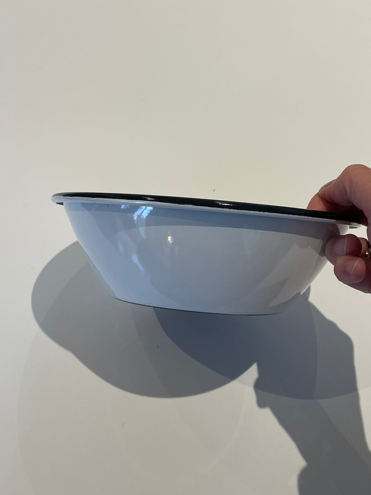 Petit saladier en métal émaillé
