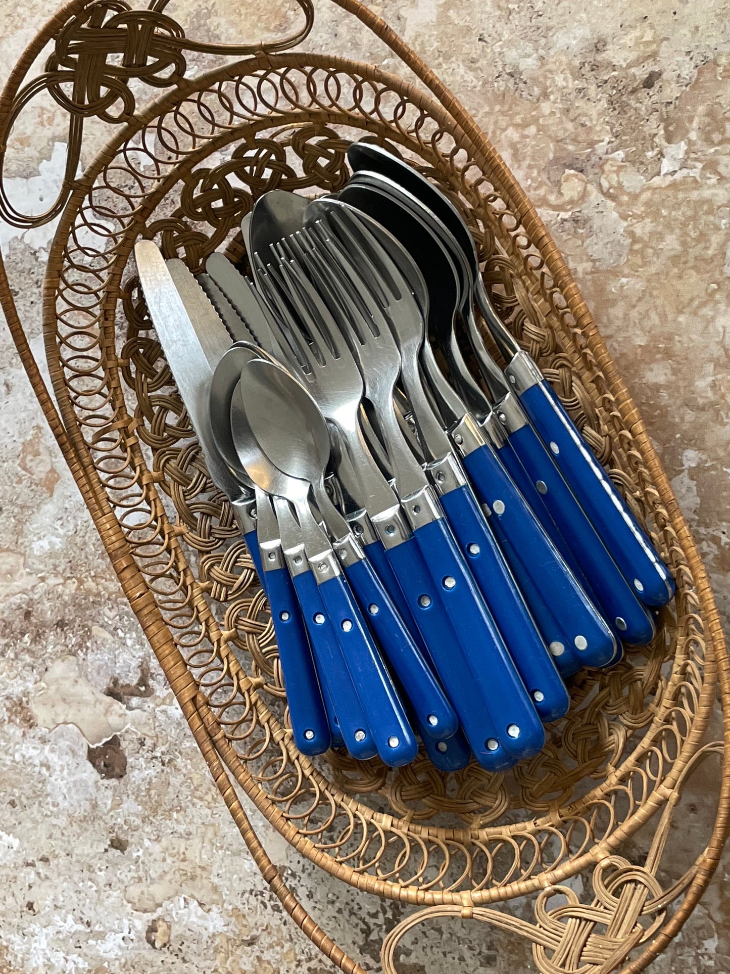 24 piece cutlery set