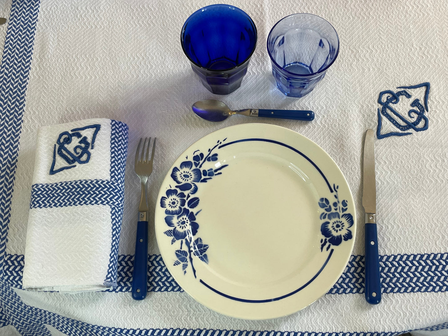 6 Badonviller flat plates, Eglantines model