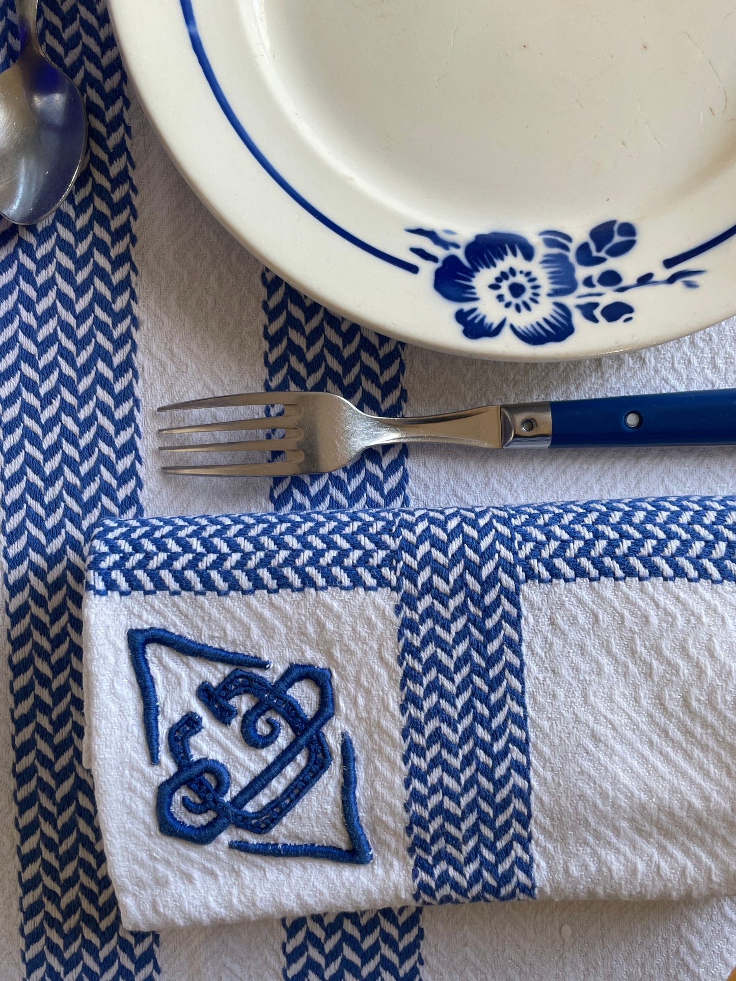 Nappe damassée avec 4 serviettes