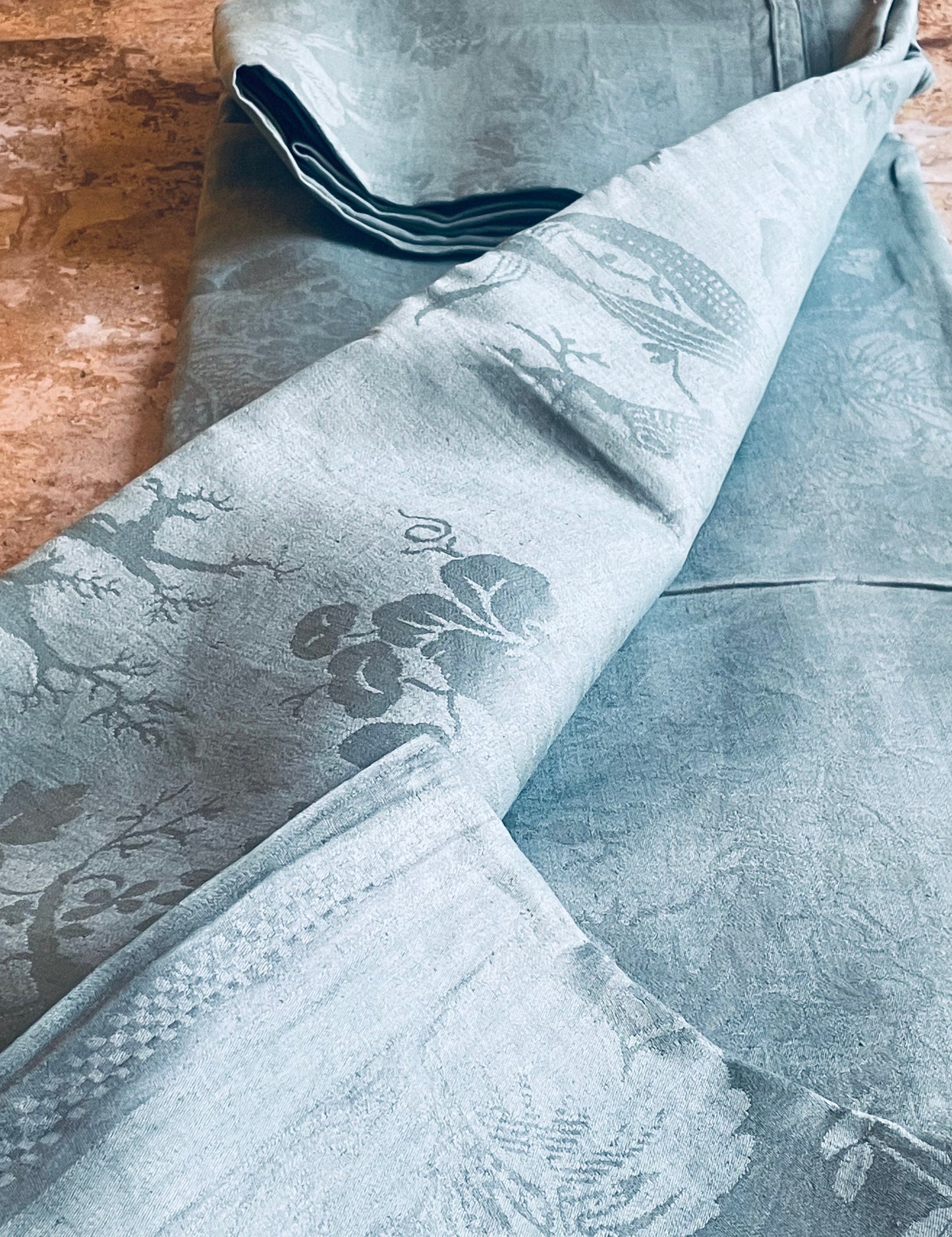 Très grande nappe rectangulaire gris-bleuté en lin