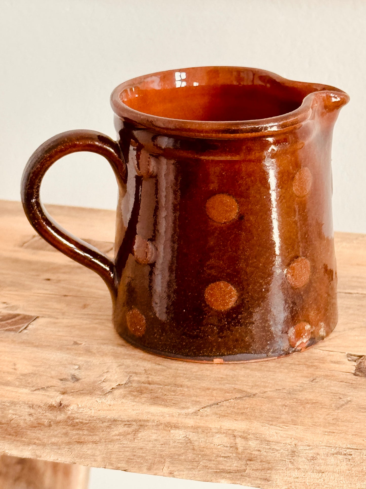 Mini carafe/verseuse en terre cuite vernissée