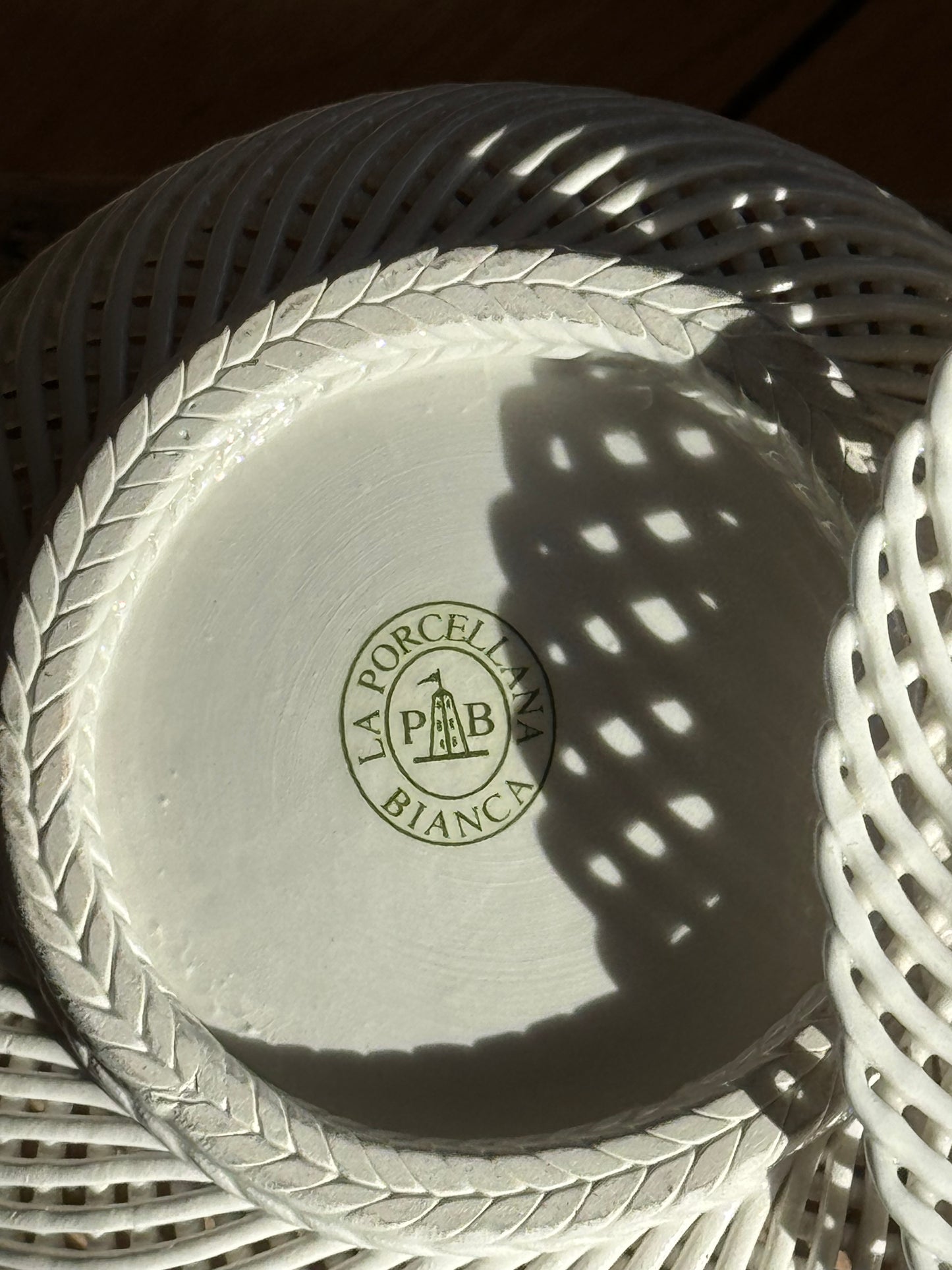 Boite en porcelaine blanche tressée italienne