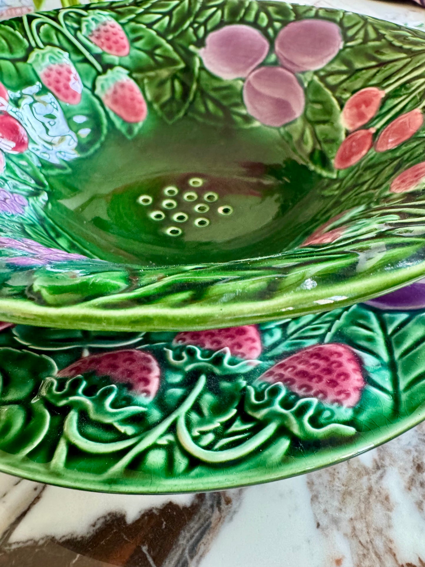 Passoire à fruits en barbotine