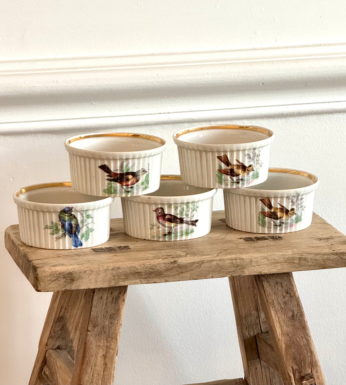 Cinq ramequins berrichons motif oiseaux
