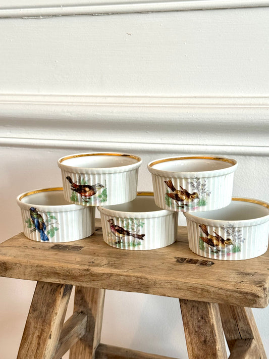 Cinq ramequins berrichons motif oiseaux