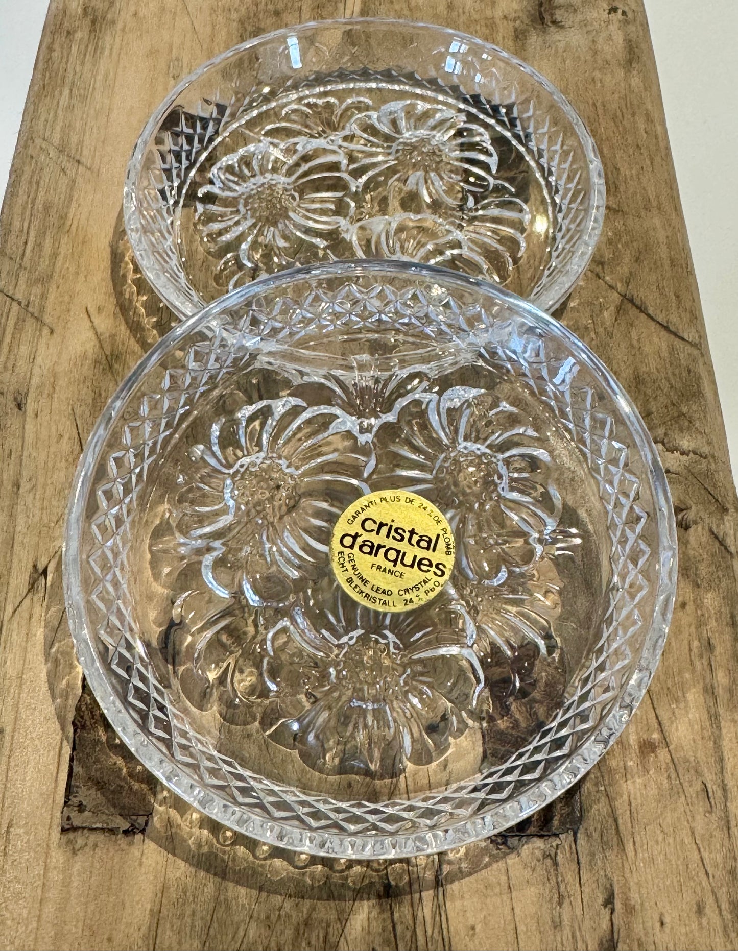 Paire de dessous de bouteille vintage en cristal d'Arques