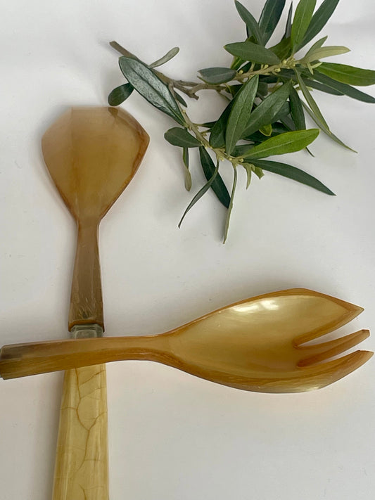 Couverts à salade en corne et bakélite