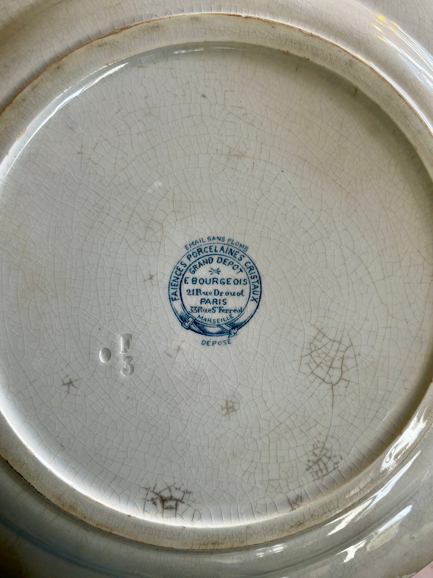 Grand plat en faïence 1880