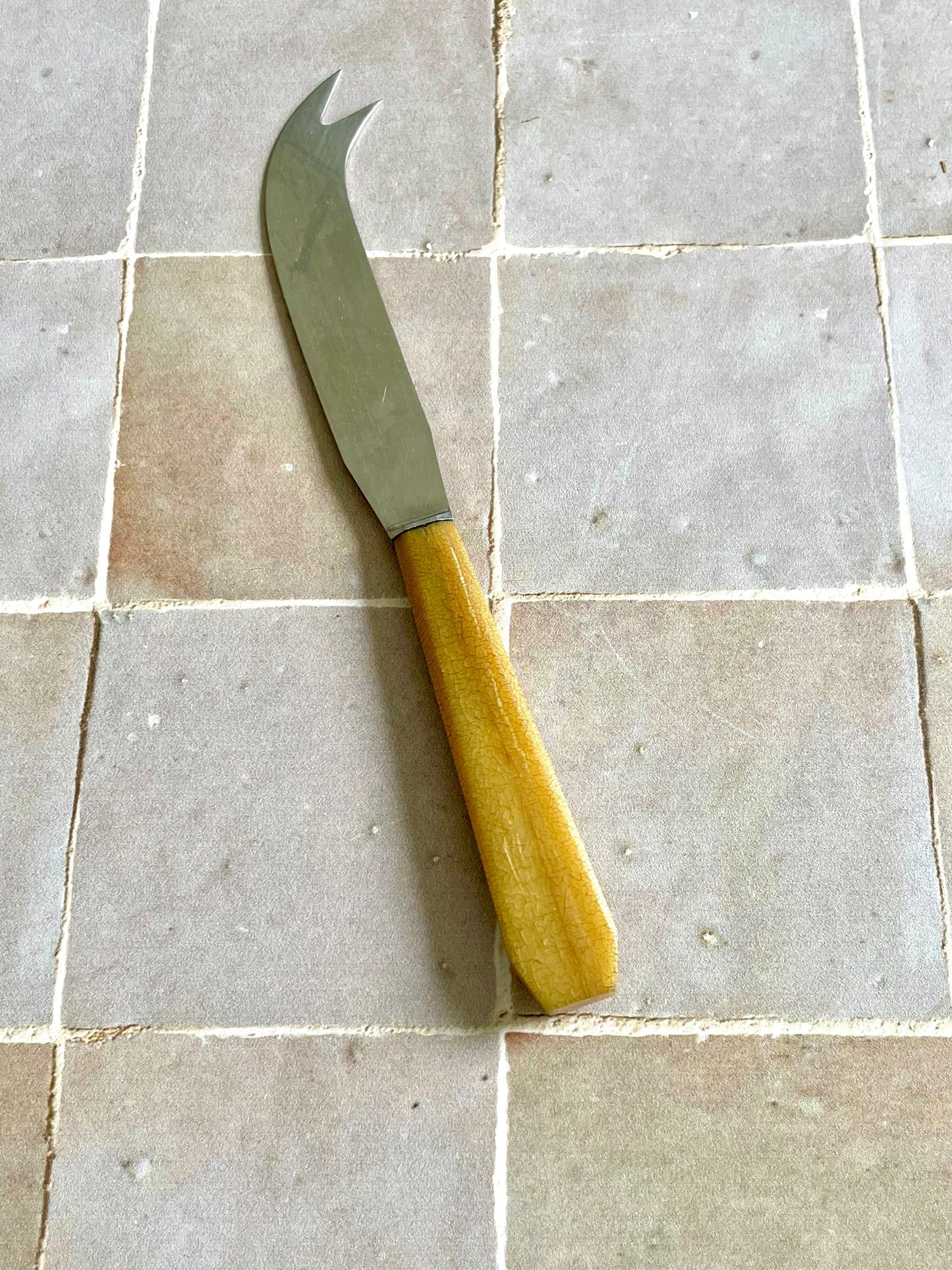 Couteau de service pour le fromage