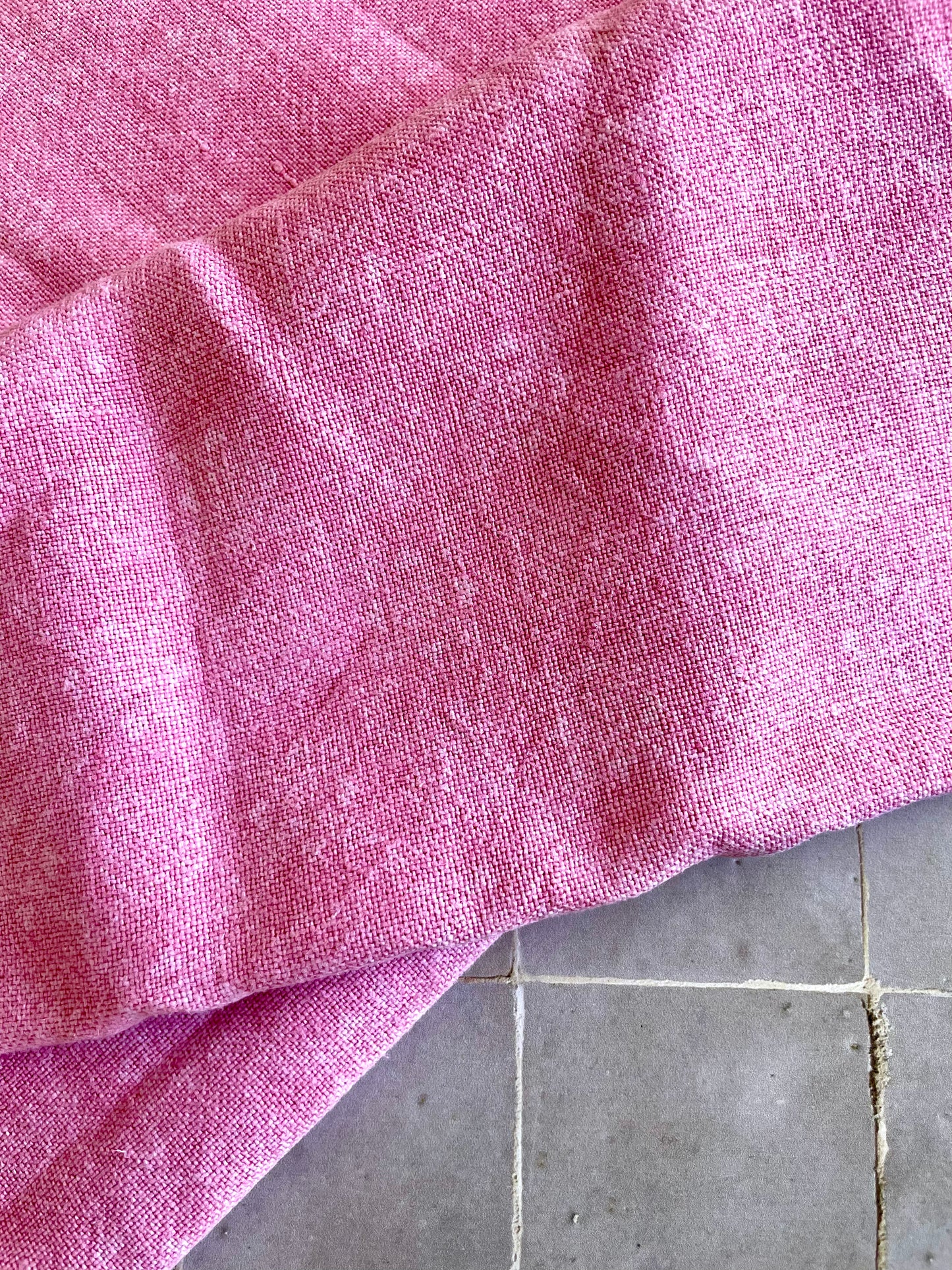 Nappe rectangulaire en lin rose
