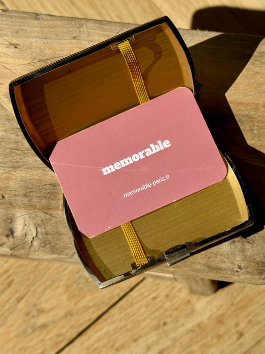 Ancien étui en laiton argenté