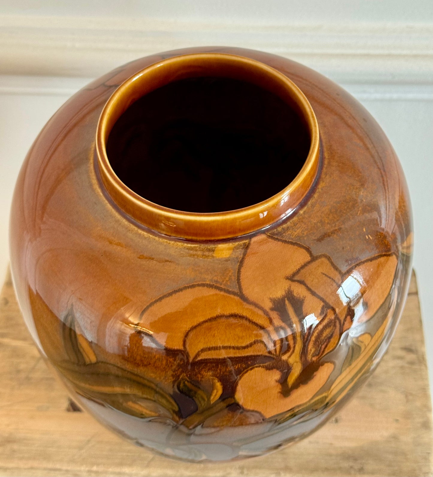 Vase Iris Carlton Ware