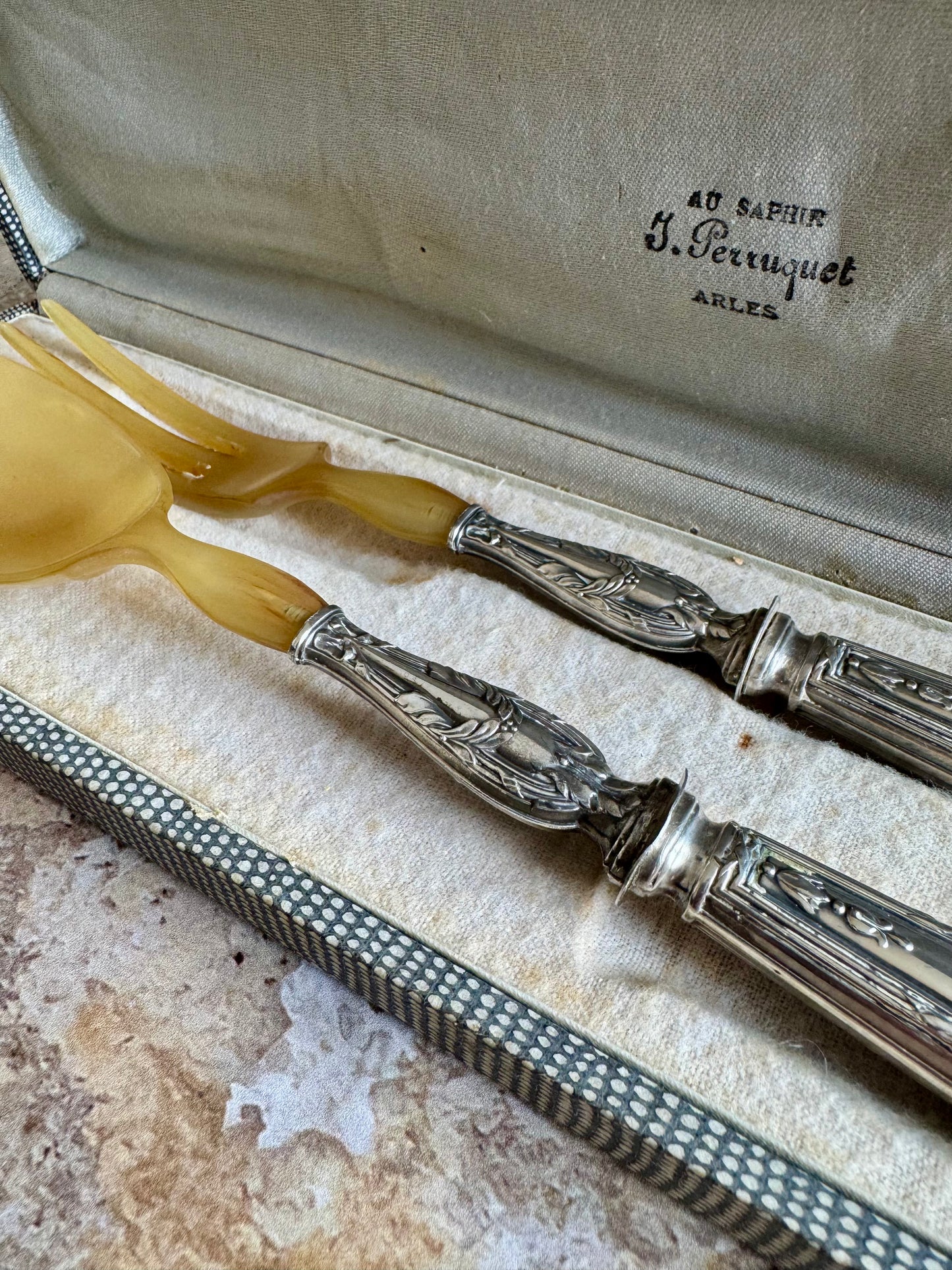 Couverts à salade en métal argenté fourré