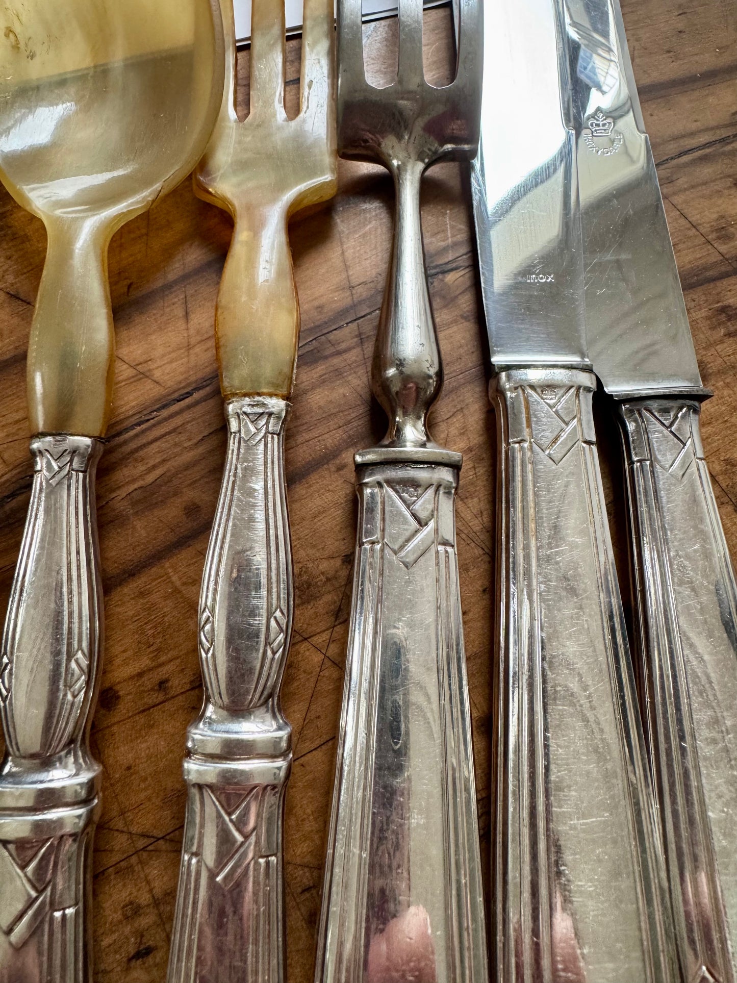 Ensemble de couverts de service art deco en métal argenté