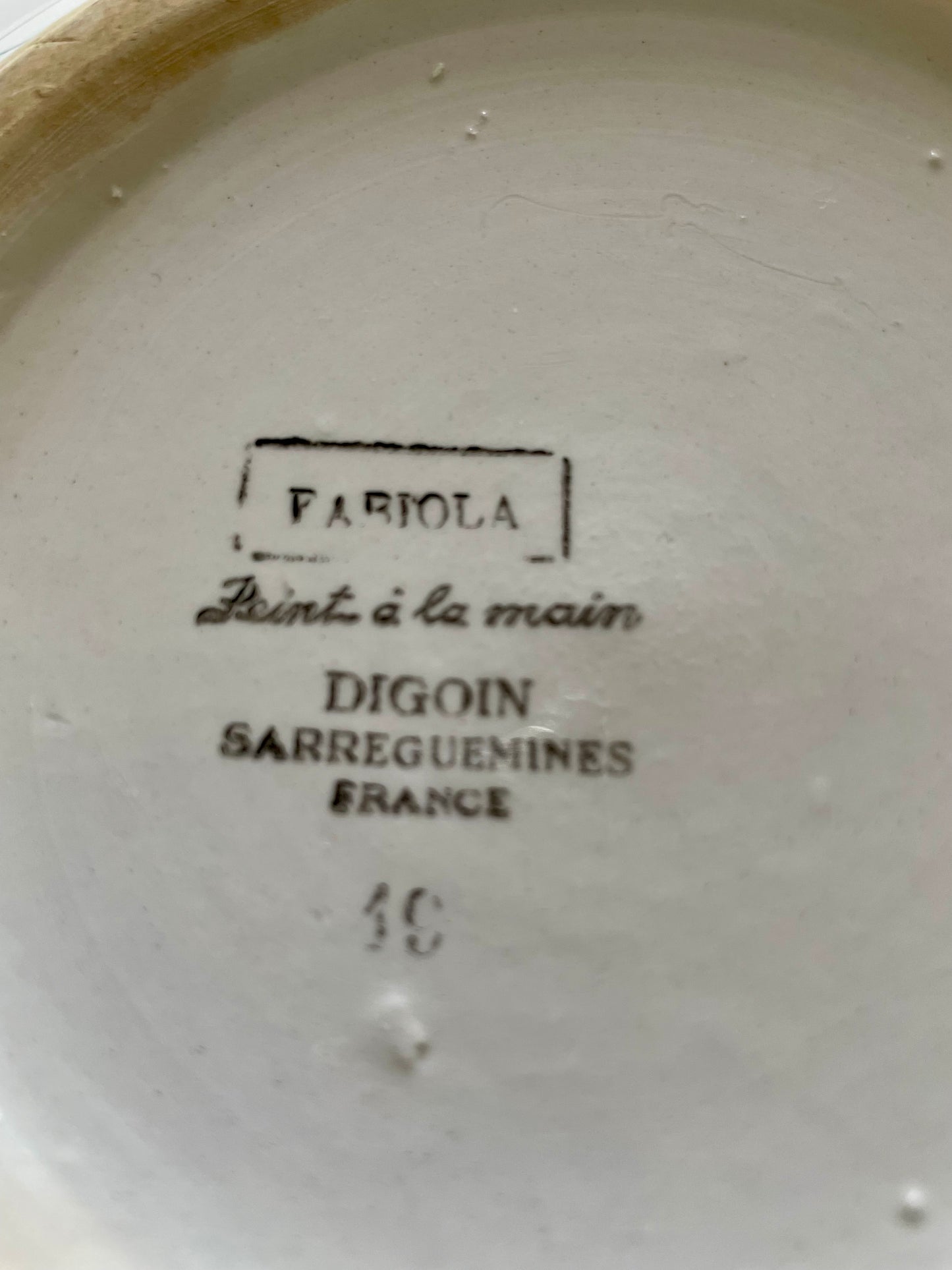 "Fabiola" iron earth soup tureen / serving dish