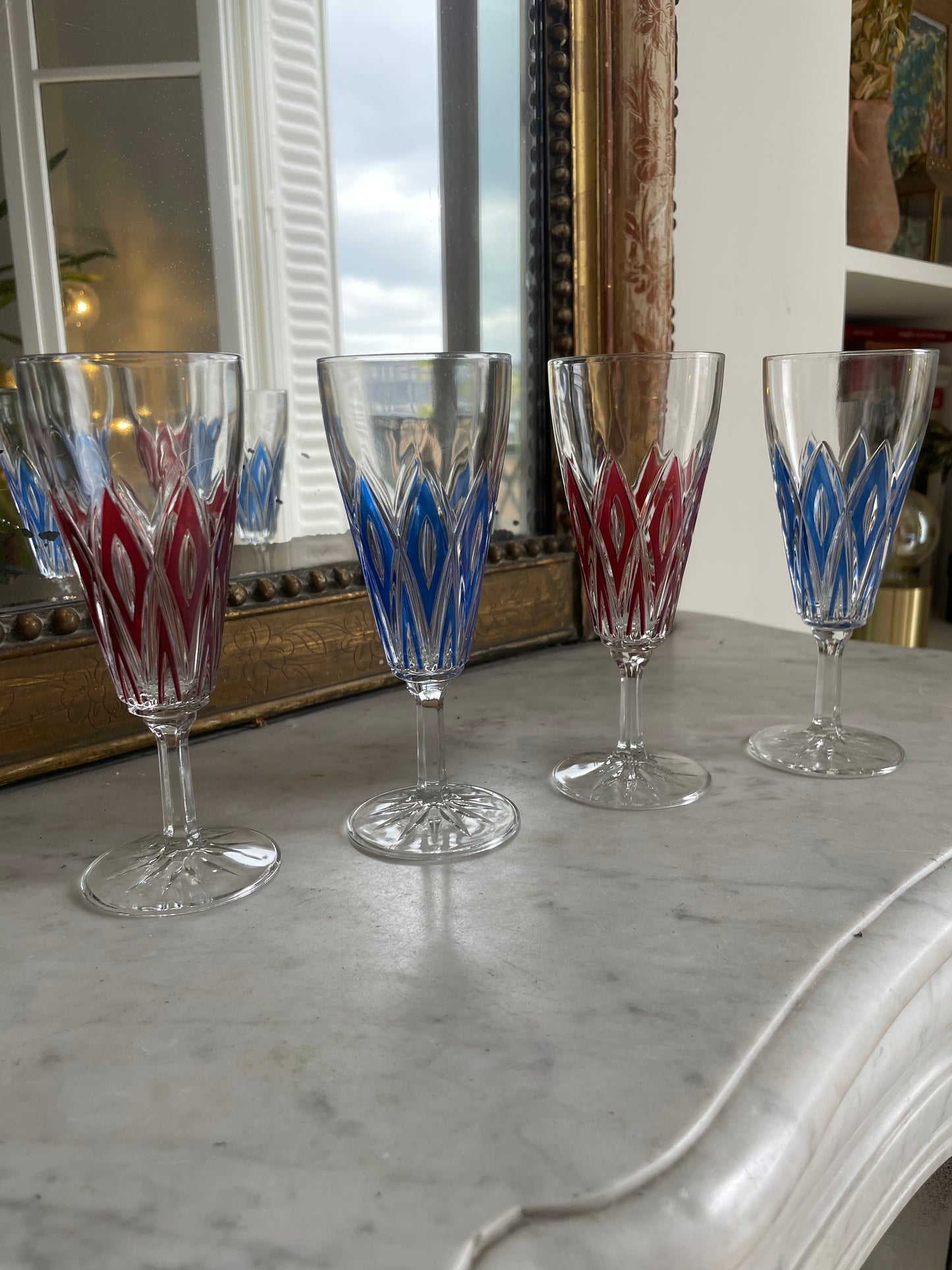 4 Arlequin champagne flutes