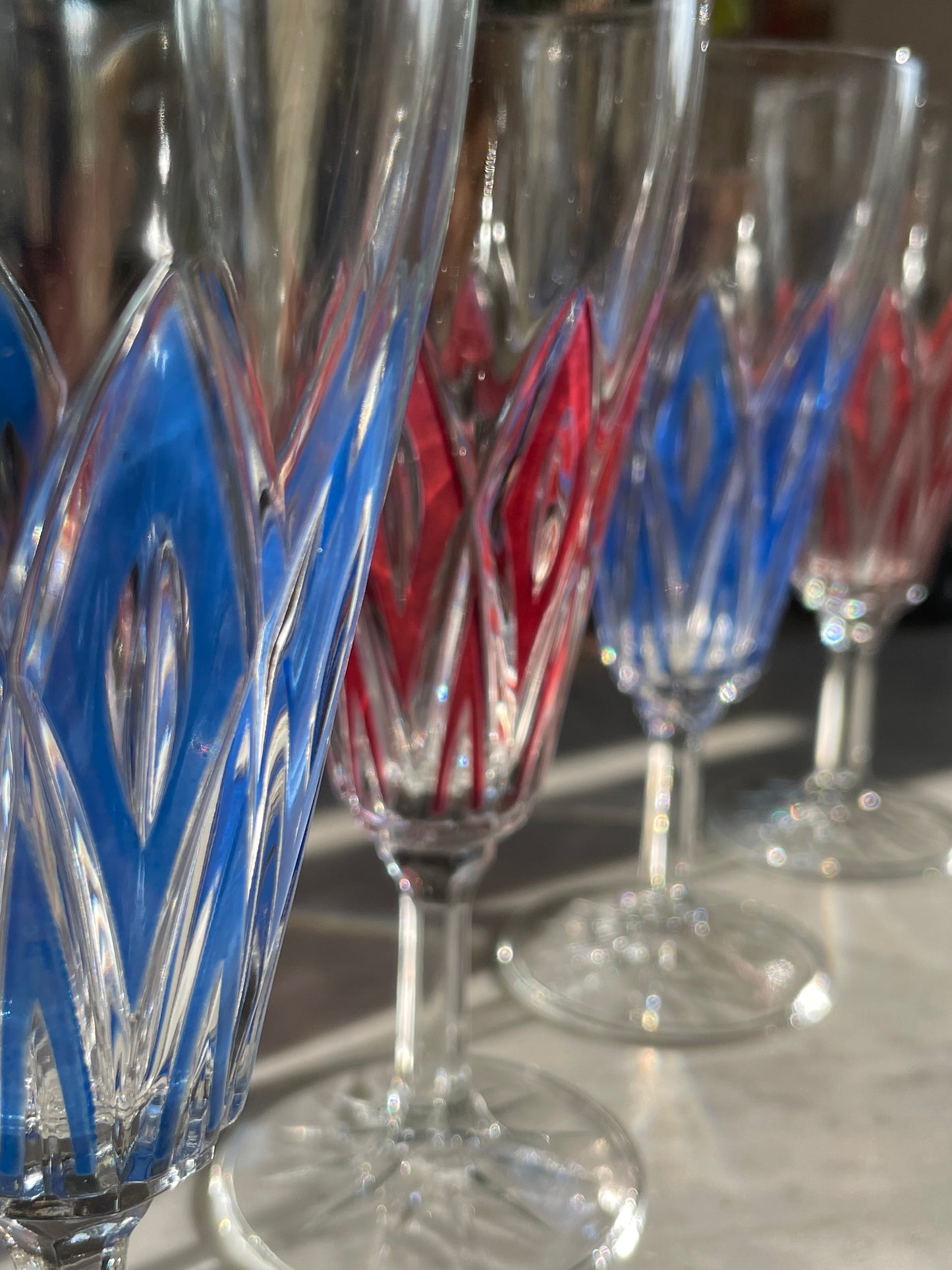 4 Arlequin champagne flutes