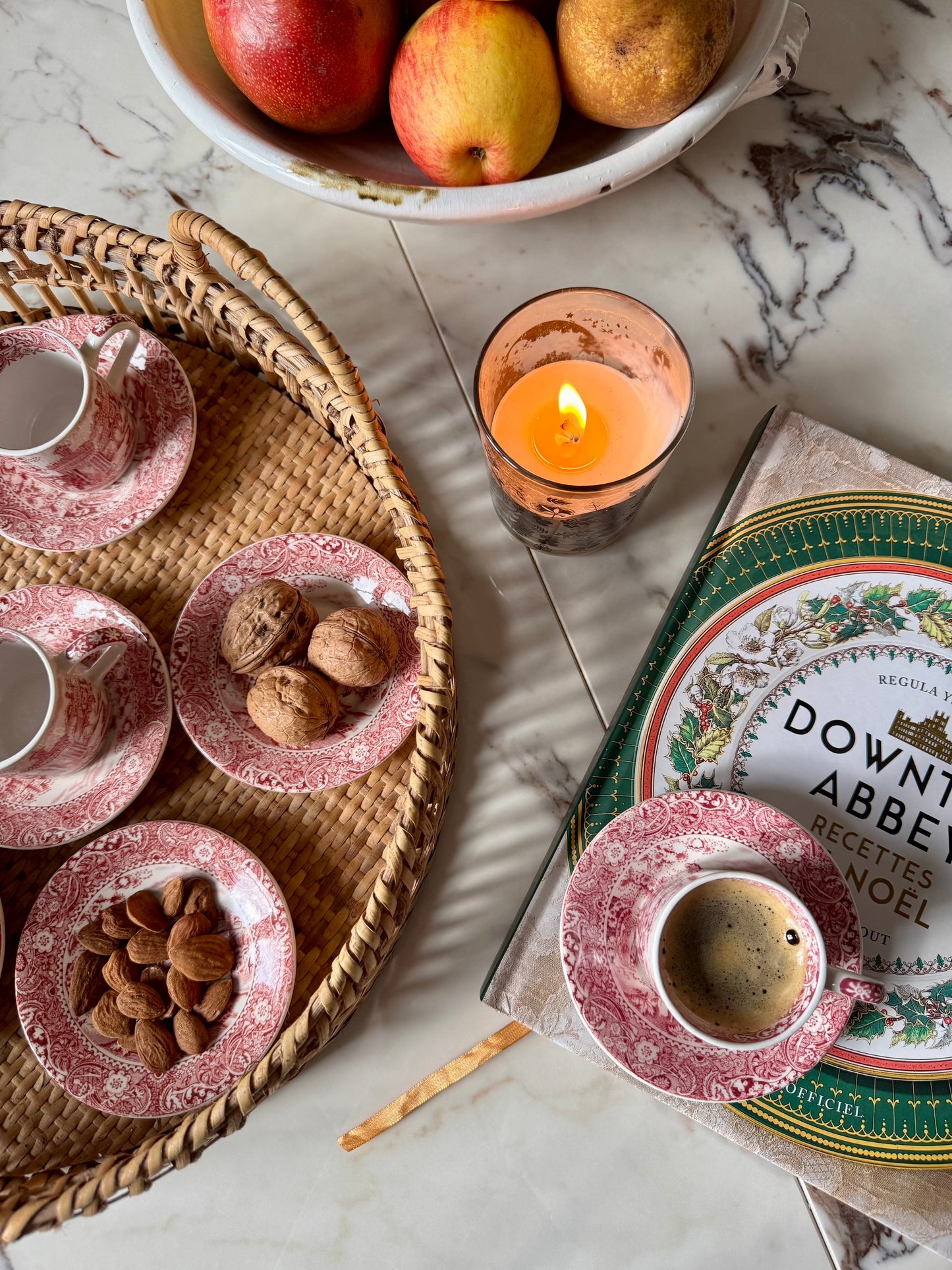 4 tasses à café en porcelaine anglaise