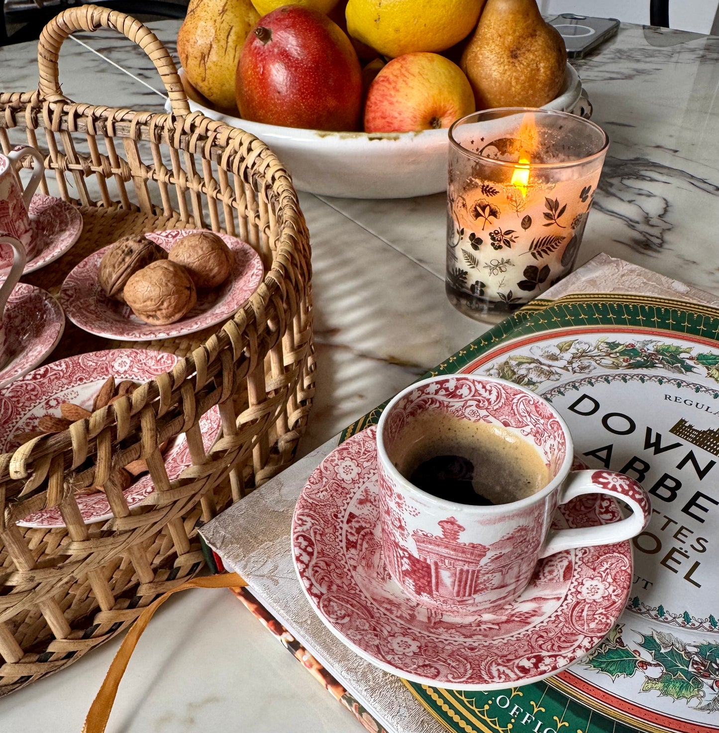 4 tasses à café en porcelaine anglaise