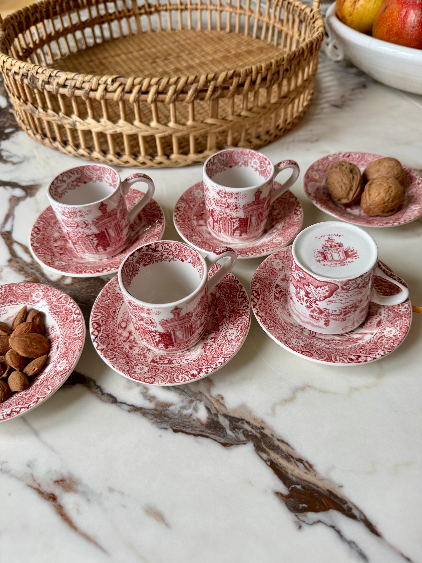 4 tasses à café en porcelaine anglaise