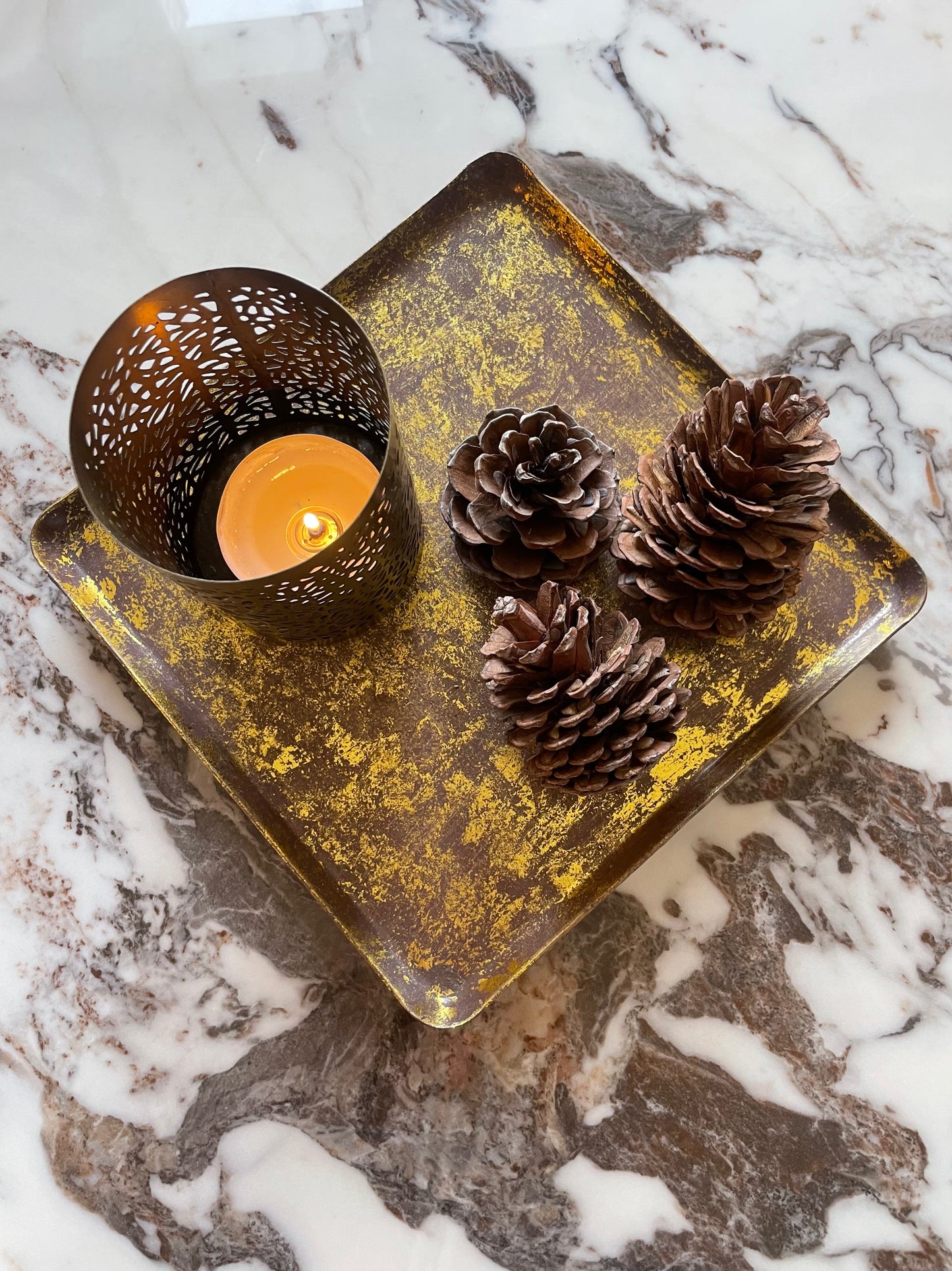 Set of two gilded brass trays