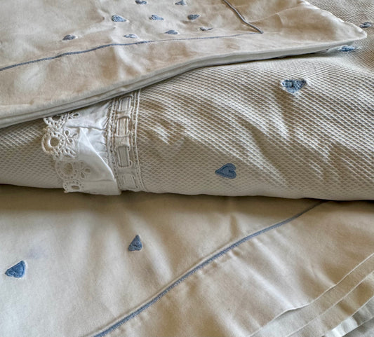 Parure de lit bébé "La Châtelaine"