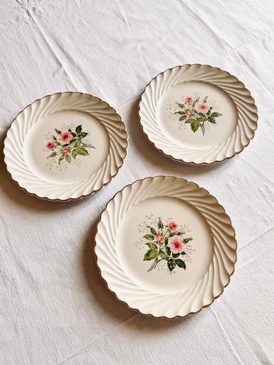 Trois assiettes à dessert "Bagatelle"