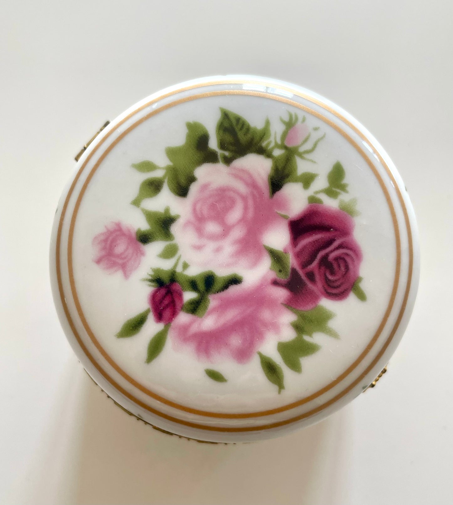 Porcelain jewelry box set with