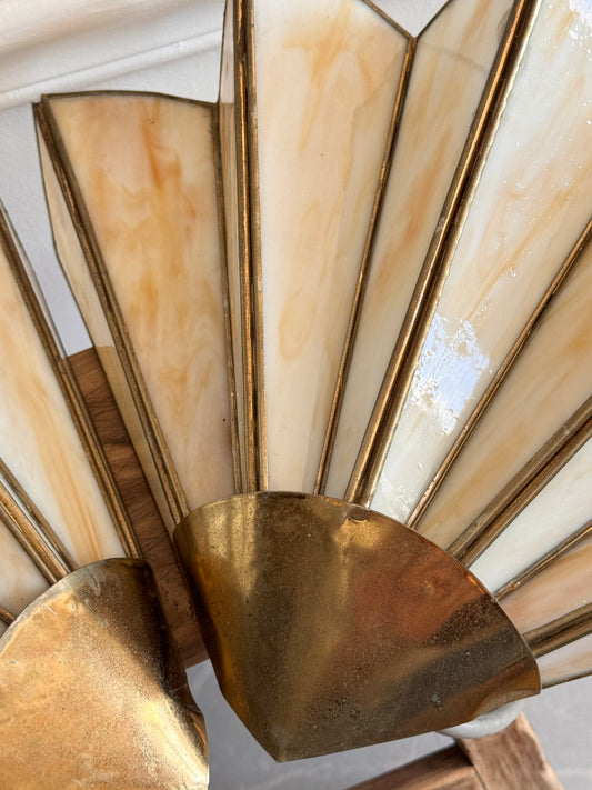 Paire d'appliques murales Art déco en laiton et verre marbré