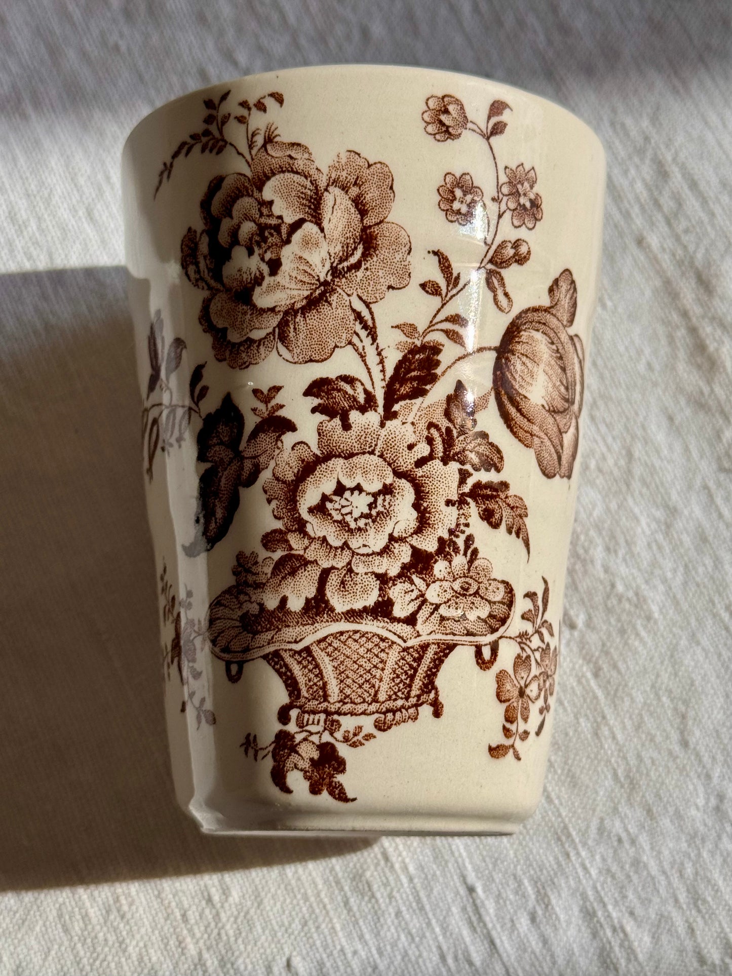 gobelet anglais Devonmoor - Décor floral vintage