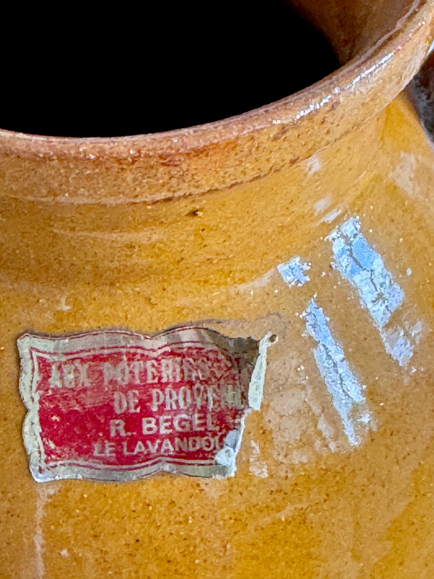 Cruche provençale en terre cuite