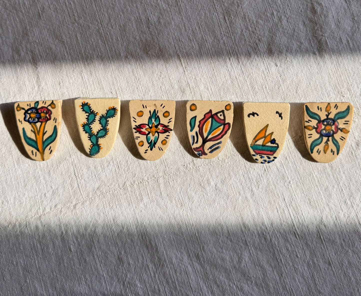 6 porte-couteaux en céramique. Artisanat tunisien.