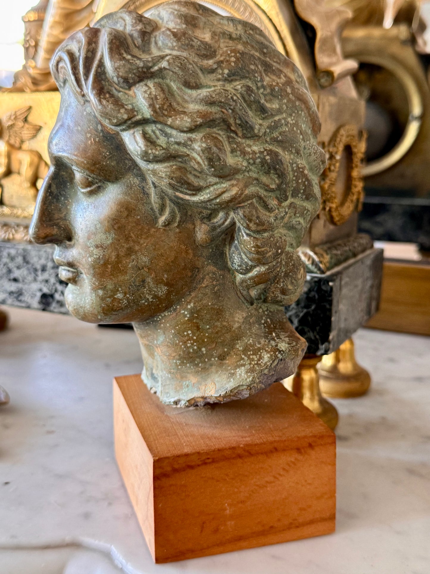 Petit buste d'Alexandre le Grand en plâtre effet bronze