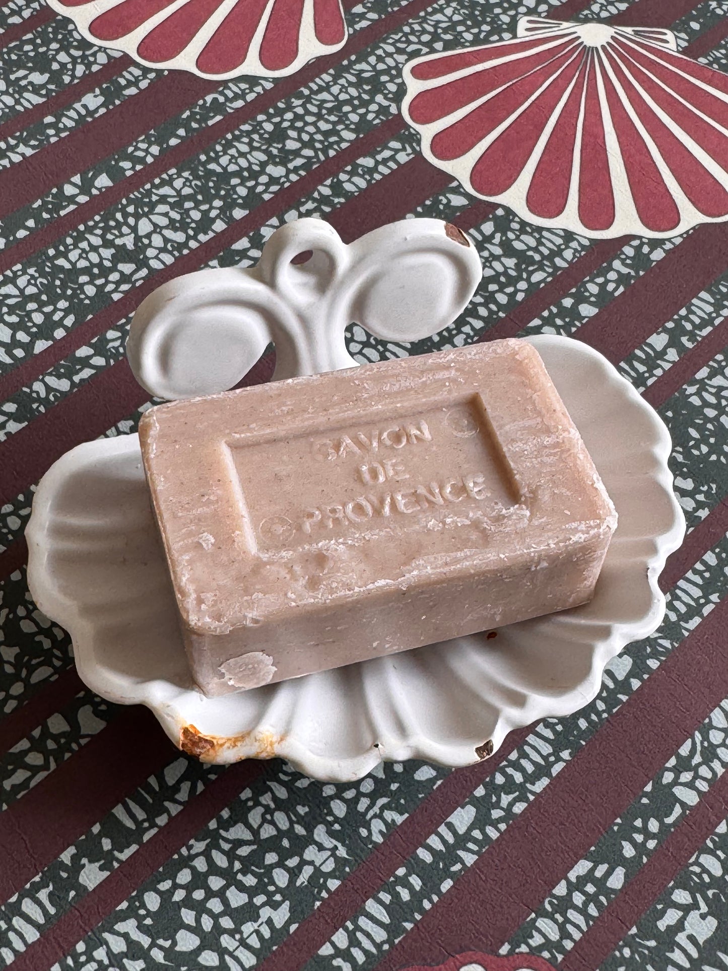 Porte savon vintage en fonte émaillée
