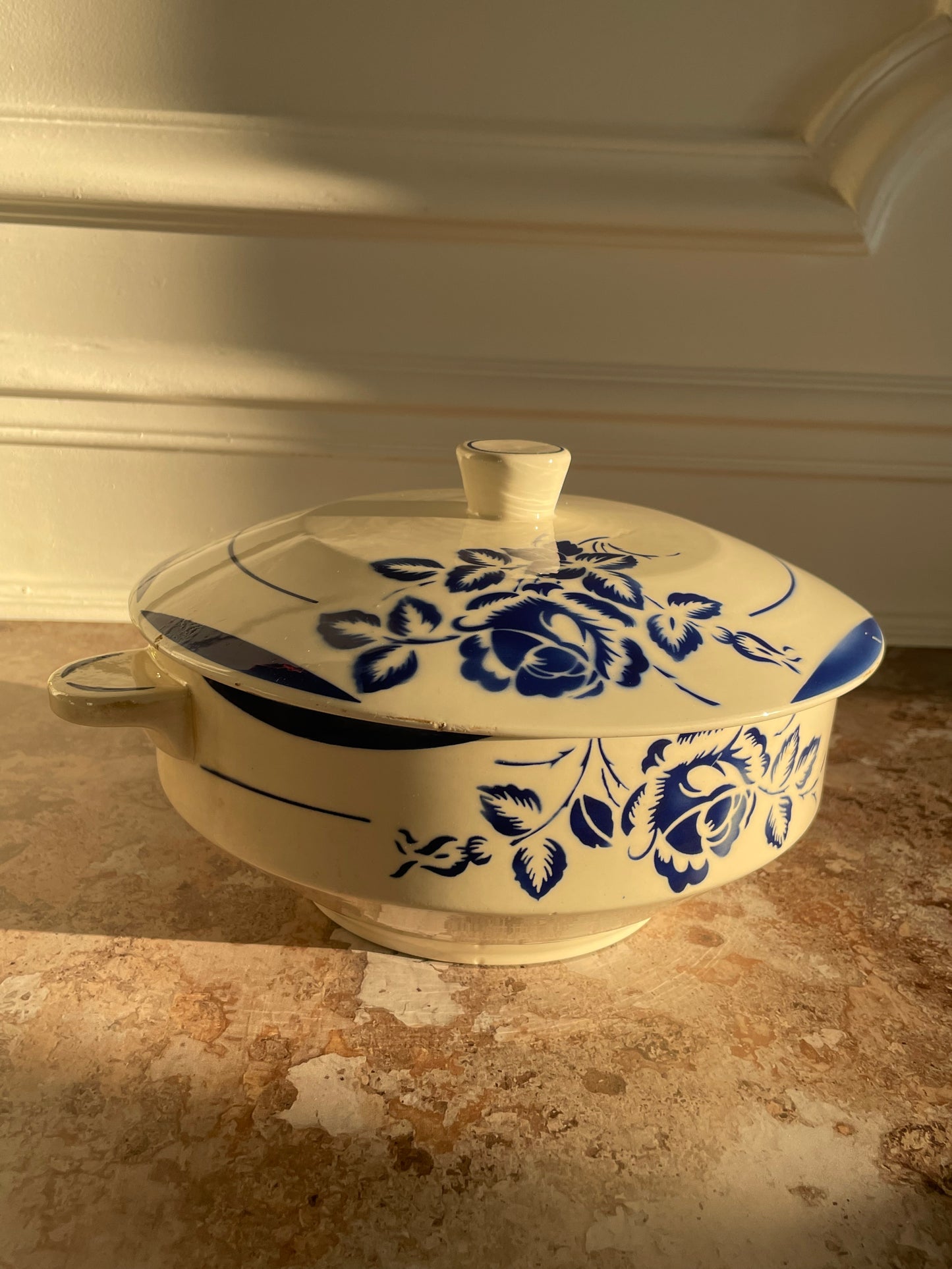 Badonviller Versailles model soup tureen
