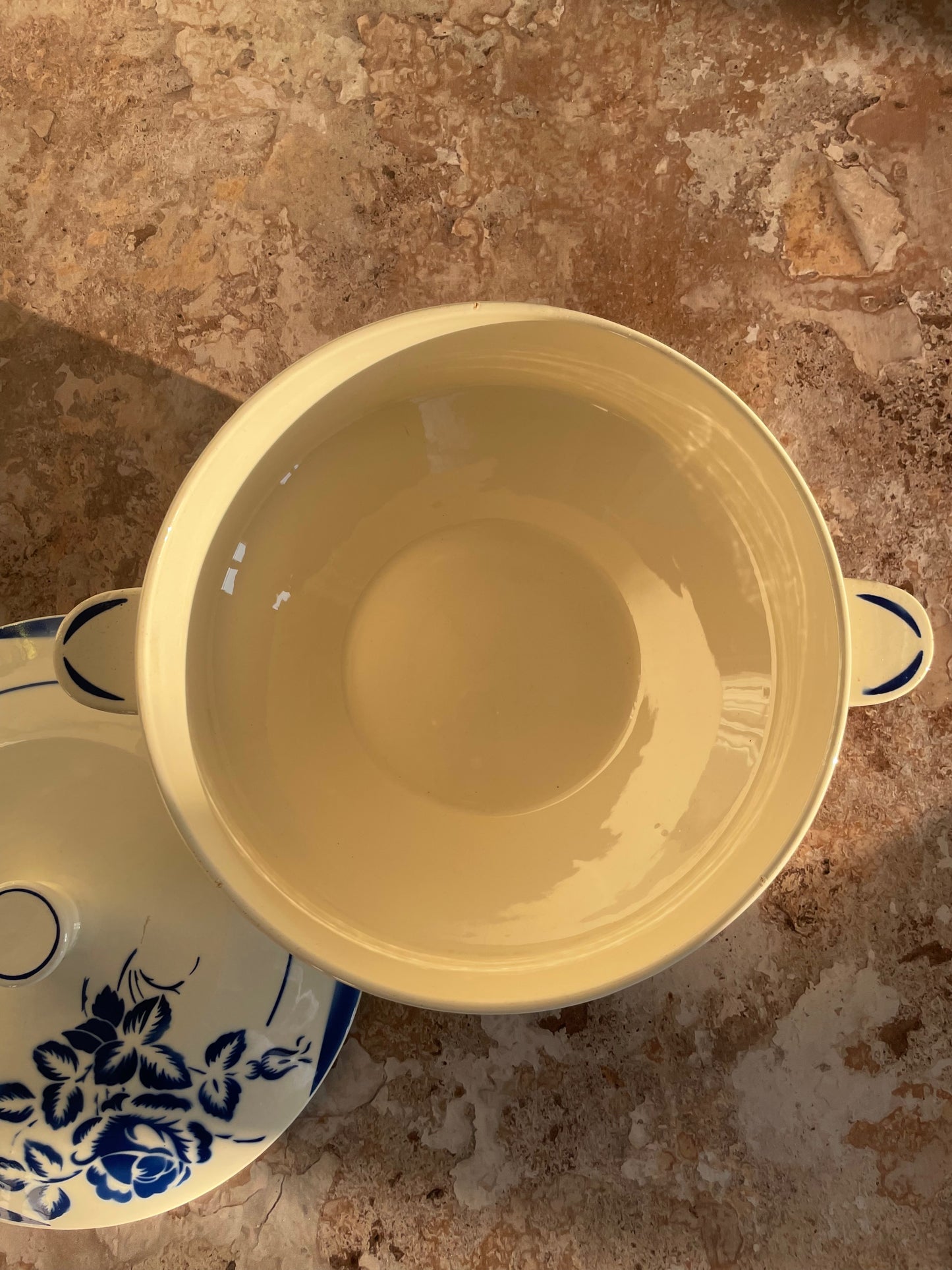 Badonviller Versailles model soup tureen