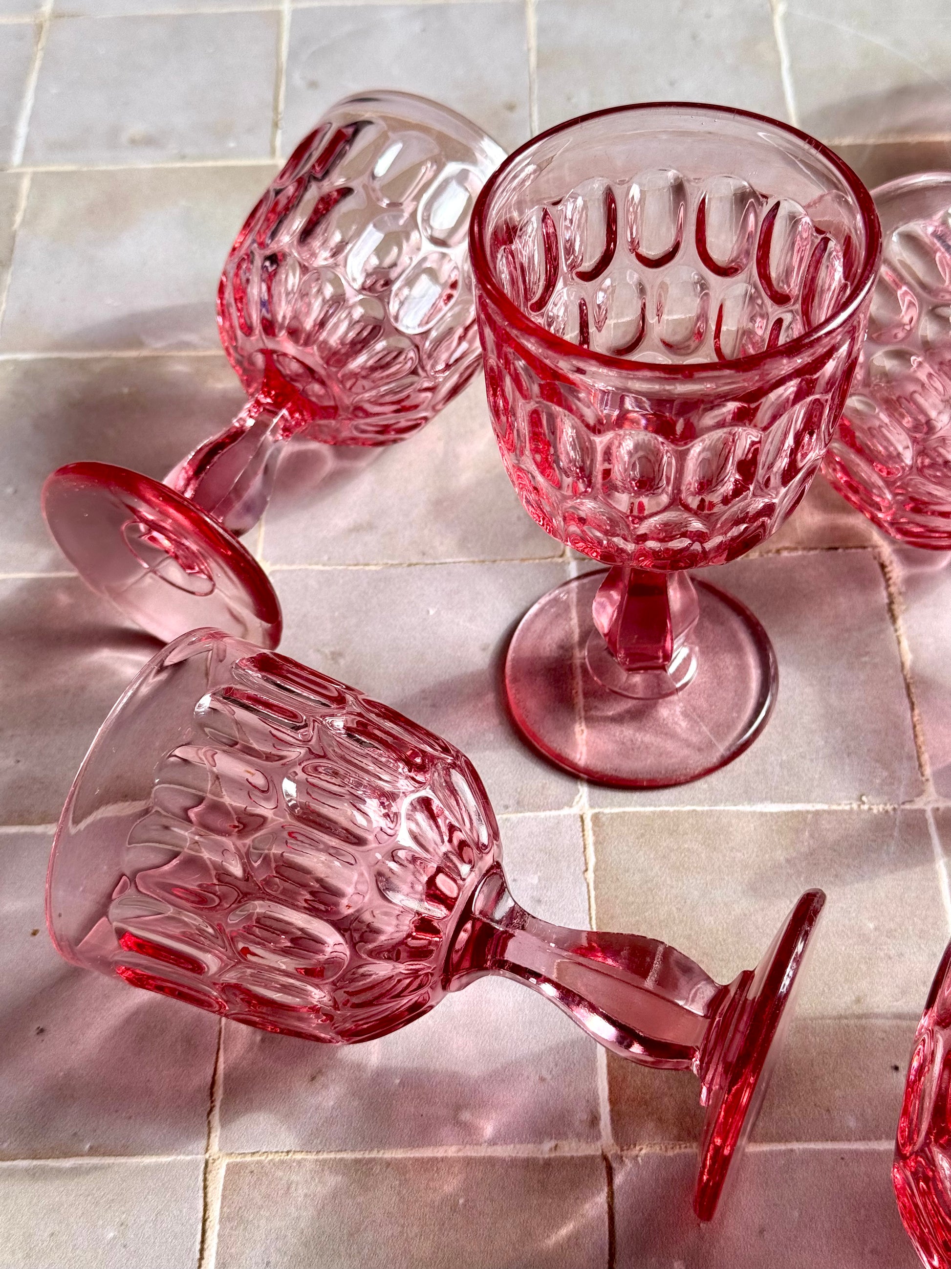 VASE VERRE MOULE ROSE SAUMON SERIGRAPHIE années 40-50 EUR 9,80 - PicClick FR VASE VERRE MOULE ROSE SAUMON SERIGRAPHIE années 40-50 EUR 9,80 - PicClick FR