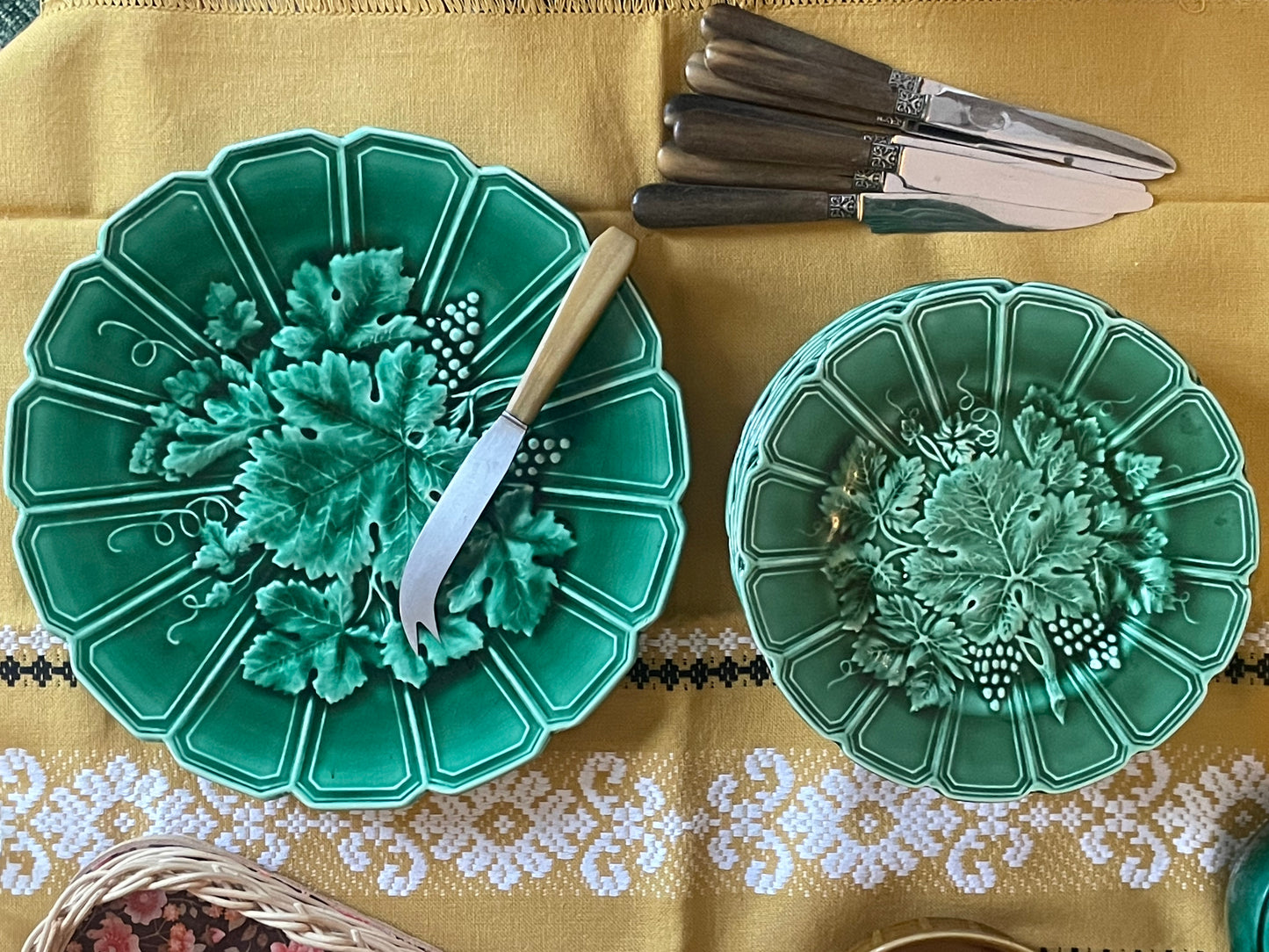Dessert or cheese service