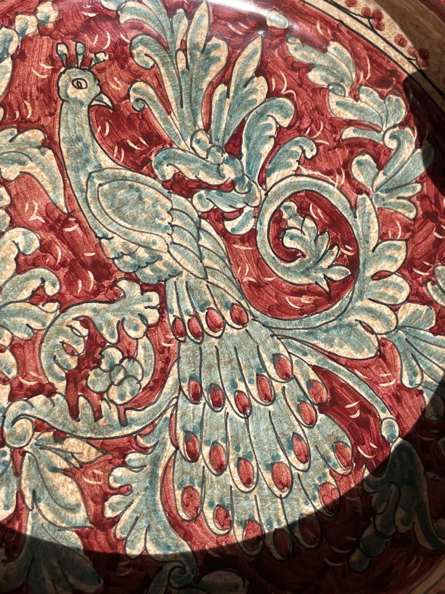 Centerpiece by the ceramicist Biagioli of Gubbio