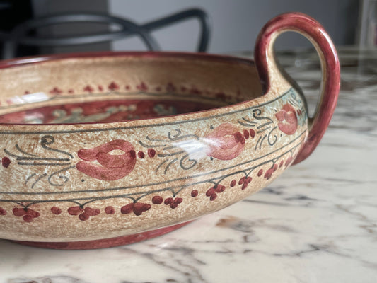 Centerpiece by the ceramicist Biagioli of Gubbio