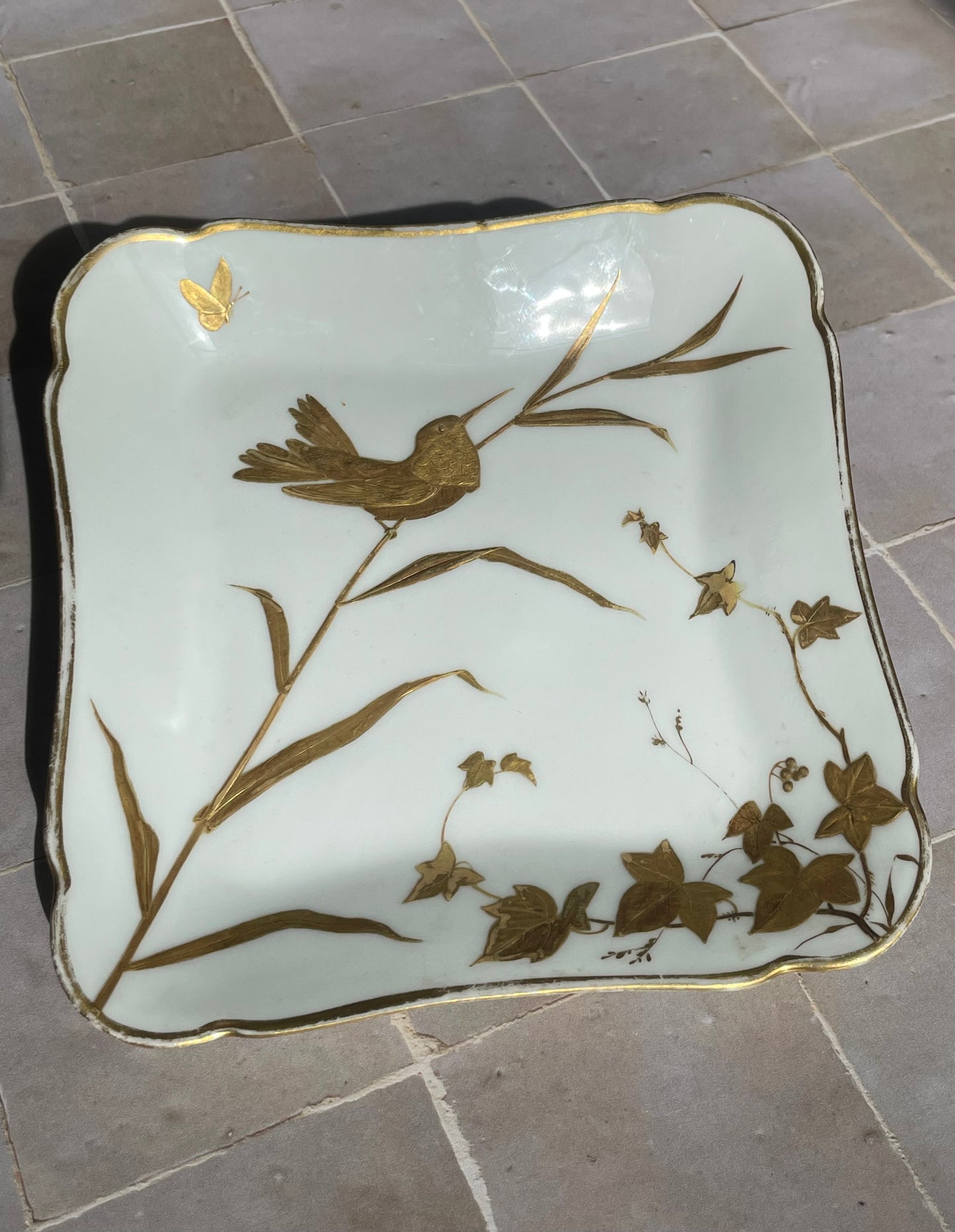 GINORI white and gold porcelain empty pocket