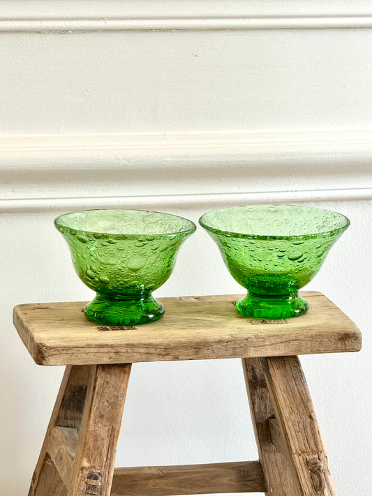 Paire de coupelles en verre bullé