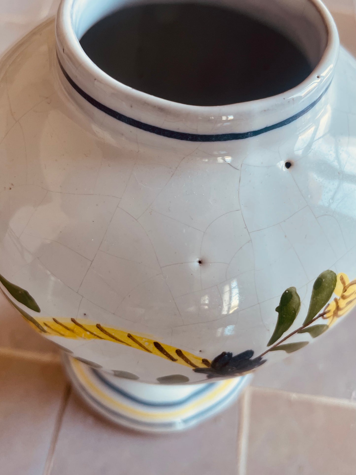 Petit vase artisanal portugais en faïence